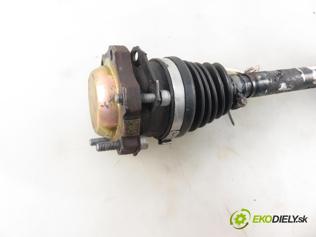 VW GOLF IV (1J1) HB 1998 110,00 2.3 V5 - AGZ 2324,00 Poloos LP
