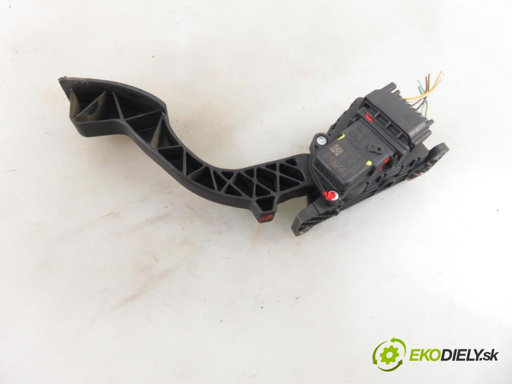 FORD FOCUS II (DA_, HCP) HB 2005 74,00 1.6 - HWDA 1596,00 Potenciometer plynu 4M519F836AH ; 6PV00864101 (Pedále)