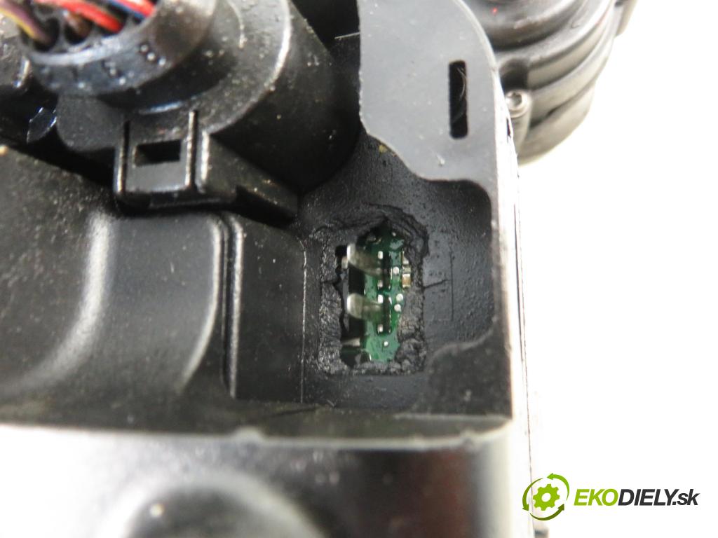 AUDI A6 (4F2, C6) SEDAN 2005 165,00 3.0 TDI quattro - BMK 2967,00 Webasto 000018031232 (Webasto ohřívače)