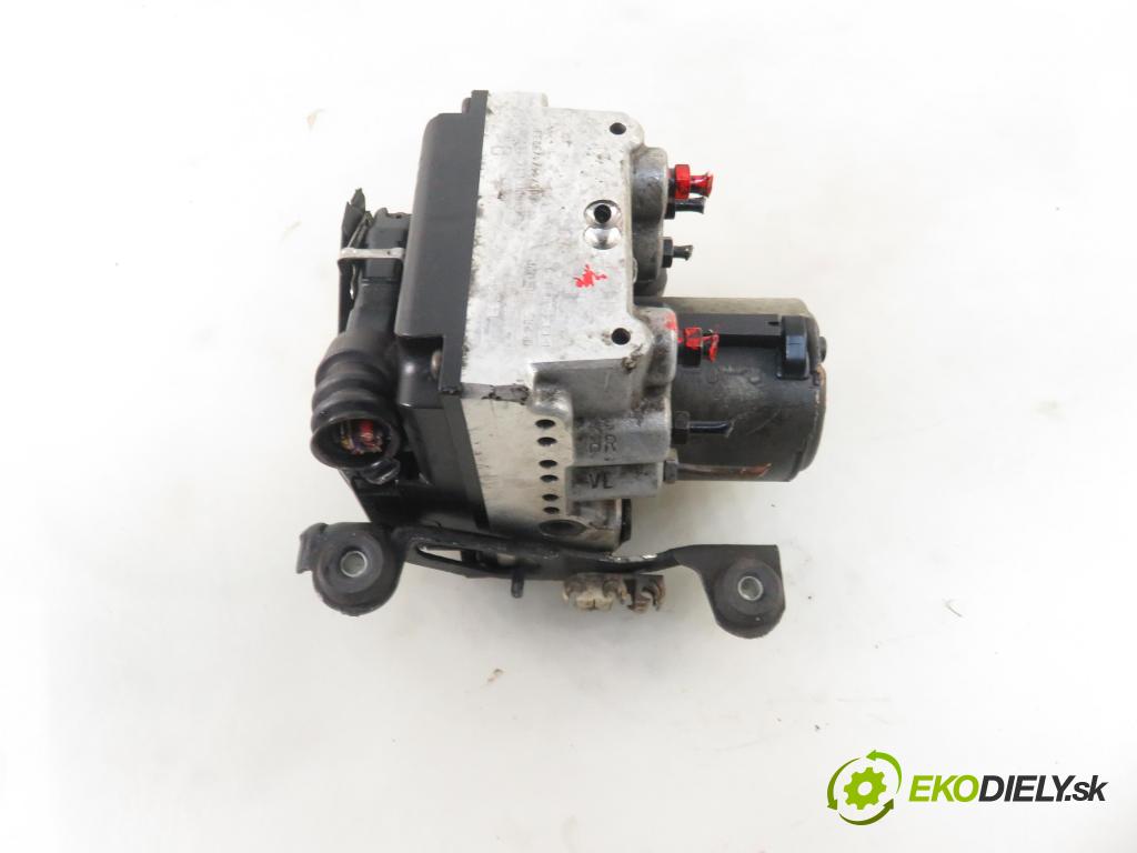 AUDI A4 (8D2, B5) SEDAN 1997 92,00 1.8 20V 125 quattro - ADR 1781,00 Pumpa ABS 8D0614111D ; 0265218020 (Pumpy ABS)