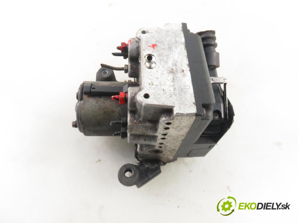 AUDI A4 (8D2, B5) SEDAN 1997 92,00 1.8 20V 125 quattro - ADR 1781,00 Pumpa ABS 8D0614111D ; 0265218020 (Pumpy ABS)