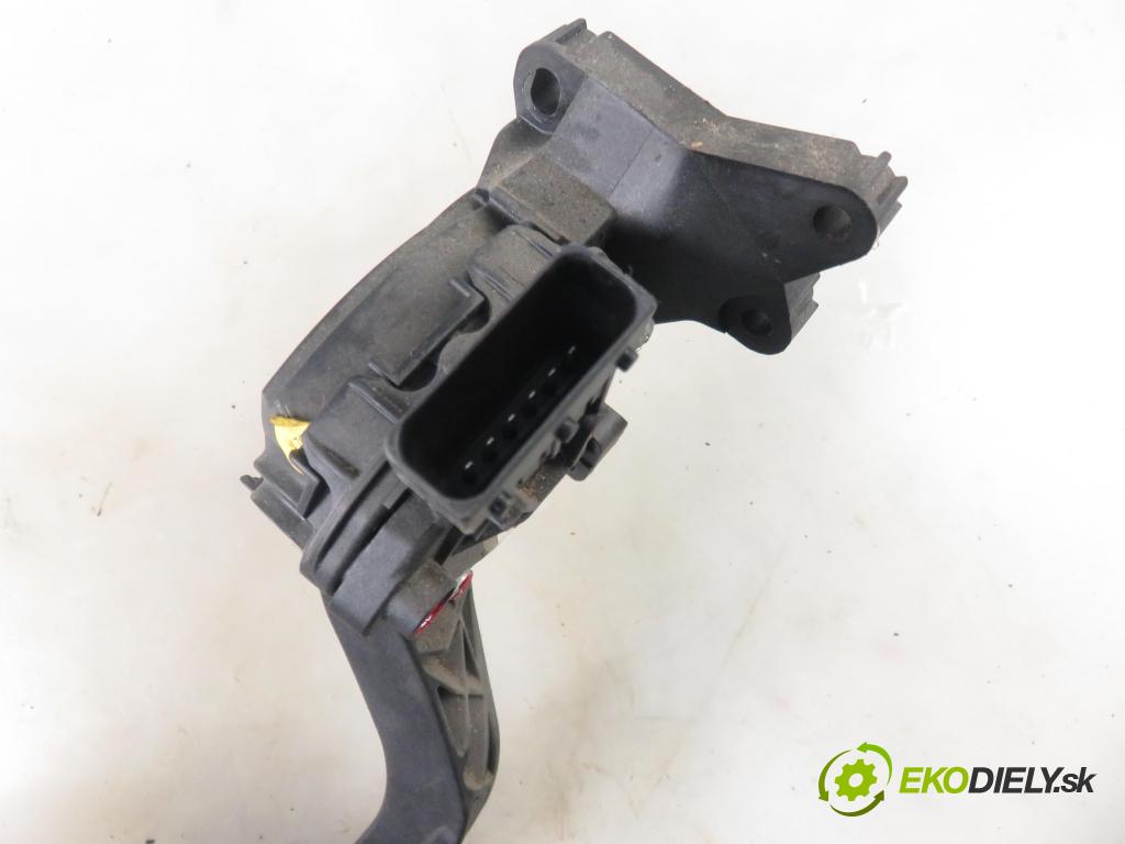 ALFA ROMEO GIULIETTA (940_) HB 2011 77,00 1.6 JTDM (940FXD1A) - 940 A3.000 1598,00 Potenciometer plynu 505212670 ; 6PV01017510 (Pedále)