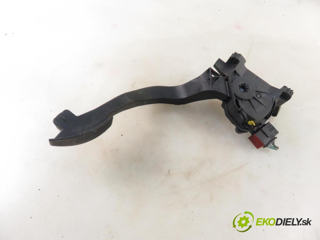 ALFA ROMEO GIULIETTA (940_) HB 2011 77,00 1.6 JTDM (940FXD1A) - 940 A3.000 1598,00 Potenciometer plynu 505212670 ; 6PV01017510 (Pedále)