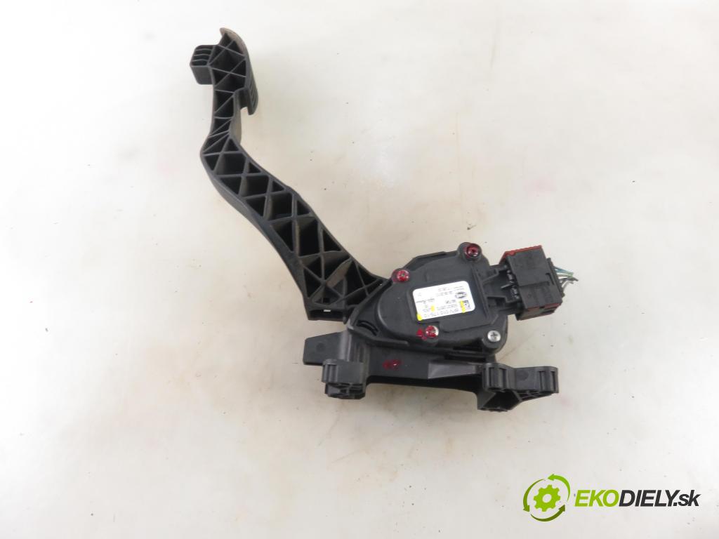 ALFA ROMEO GIULIETTA (940_) HB 2011 77,00 1.6 JTDM (940FXD1A) - 940 A3.000 1598,00 Potenciometer plynu 505212670 ; 6PV01017510 (Pedále)