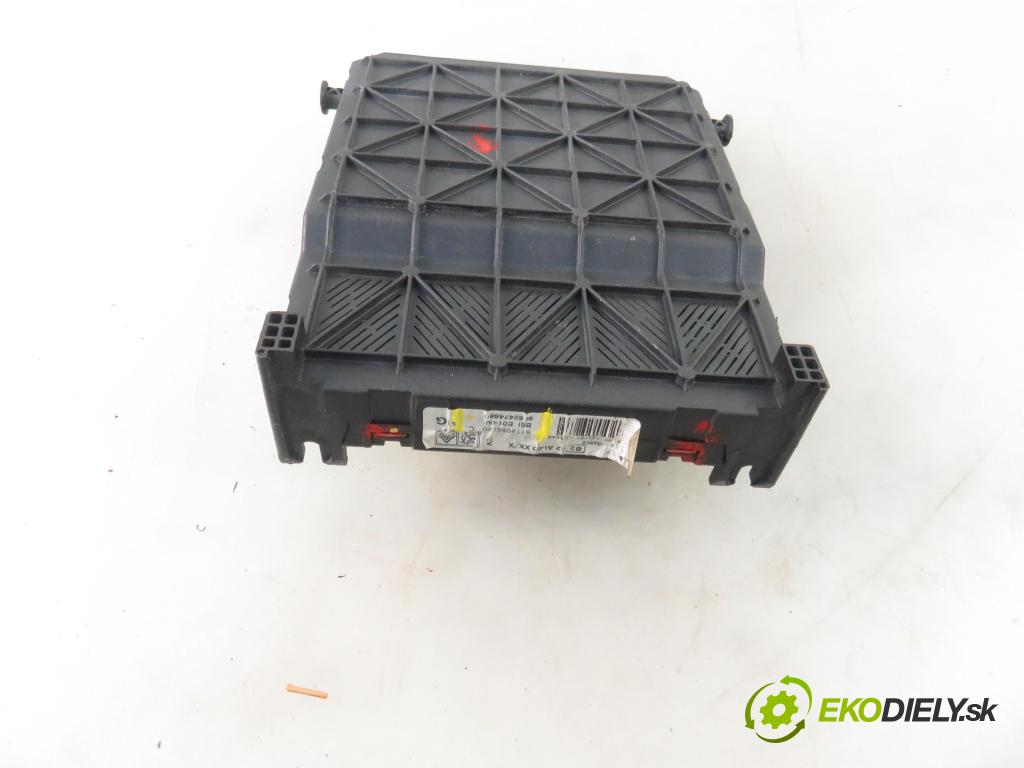PEUGEOT PARTNER Skrzynia (5_, G_) KOMBIVAN 2004 51,00 1.9 D - WJY (DW8B) 1868,00 MODUL BSI S118085320C ; 9652474680