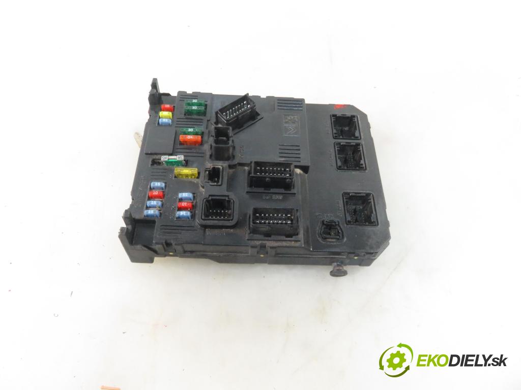 PEUGEOT PARTNER Skrzynia (5_, G_) KOMBIVAN 2004 51,00 1.9 D - WJY (DW8B) 1868,00 MODUL BSI S118085320C ; 9652474680