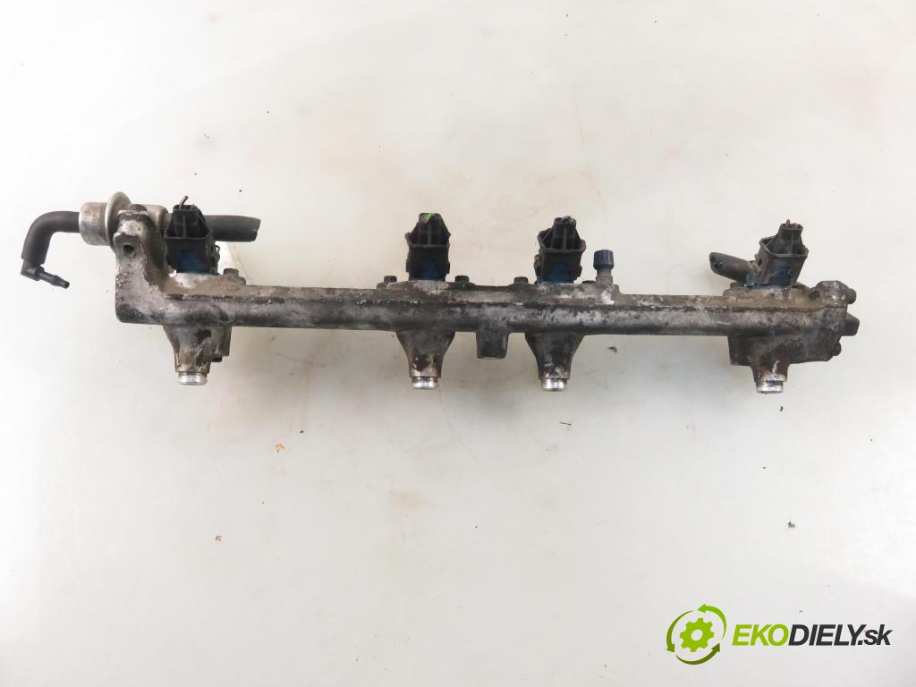 FORD GALAXY (WGR) MINIVAN 2001 85,00 2.0 i DOHC 116 - NSE 1998,00 Lišta vstrekovacia 95WF9D280BA (Vstrekovacie lišty)