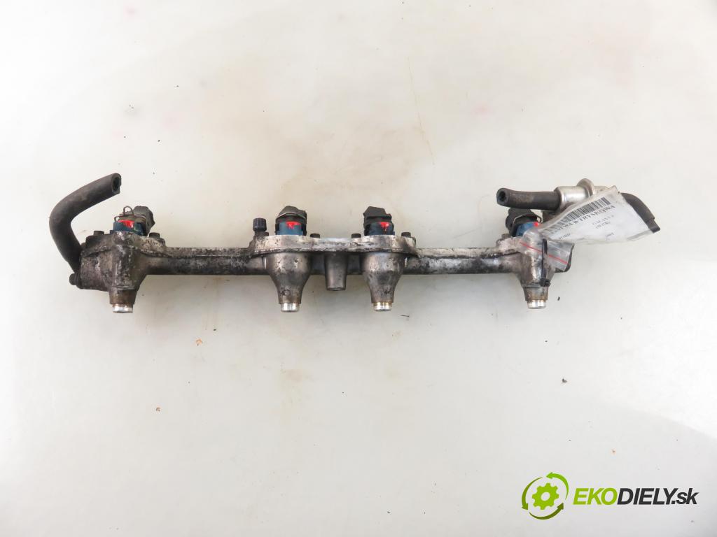 FORD GALAXY (WGR) MINIVAN 2001 85,00 2.0 i DOHC 116 - NSE 1998,00 Lišta vstrekovacia 95WF9D280BA (Vstrekovacie lišty)