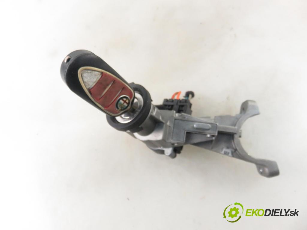 ALFA ROMEO GIULIETTA (940_) HB 2011 77,00 1.6 JTDM (940FXD1A) - 940 A3.000 1598,00 spinačka 505194180 ; 01098401 (Spínacie skrinky a kľúče)