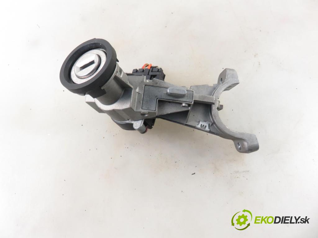 ALFA ROMEO GIULIETTA (940_) HB 2011 77,00 1.6 JTDM (940FXD1A) - 940 A3.000 1598,00 spinačka 505194180 ; 01098401 (Spínacie skrinky a kľúče)