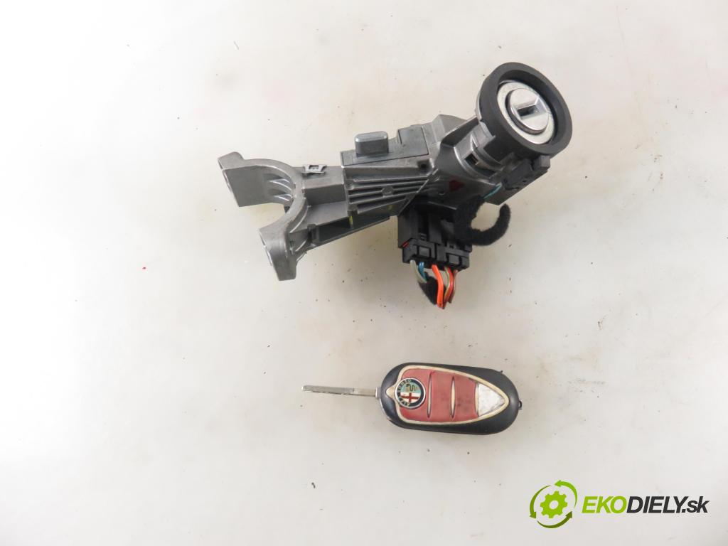 ALFA ROMEO GIULIETTA (940_) HB 2011 77,00 1.6 JTDM (940FXD1A) - 940 A3.000 1598,00 spinačka 505194180 ; 01098401 (Spínacie skrinky a kľúče)