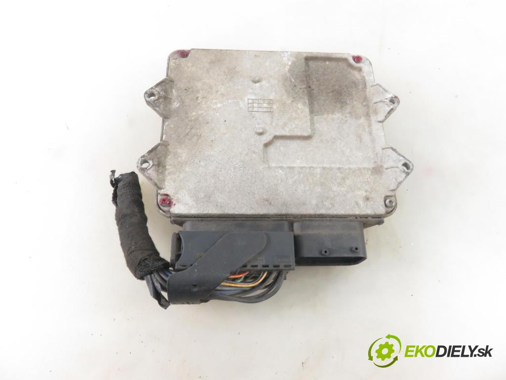 FIAT DOBLO Cargo (223_) FURGON 2005 55,00 1.3 D Multijet - 199 A2.000 1248,00 Riadiaca jednotka Motor 51805371