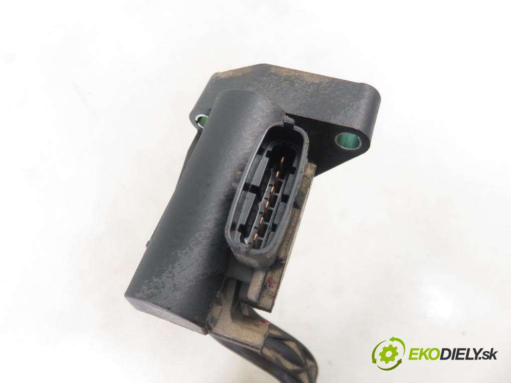 FIAT DOBLO Cargo (223_) FURGON 2005 55,00 1.3 D Multijet - 199 A2.000 1248,00 Potenciometer plynu 46778586 ; 0281002415 (Pedále)