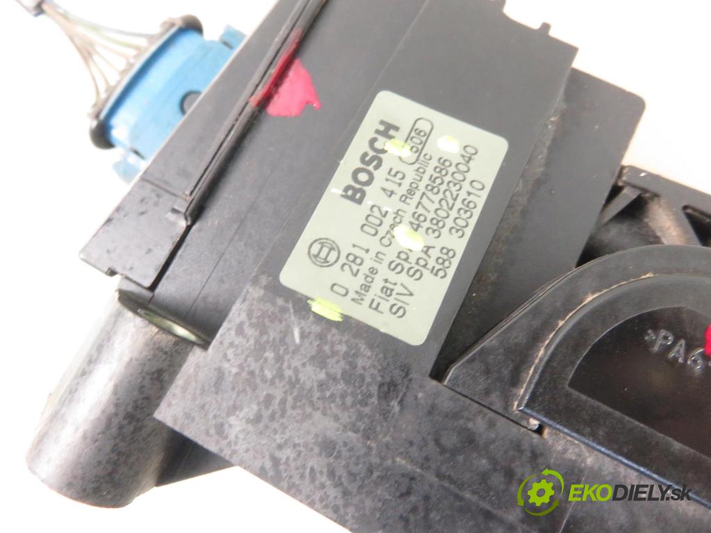 FIAT DOBLO Cargo (223_) FURGON 2005 55,00 1.3 D Multijet - 199 A2.000 1248,00 Potenciometer plynu 46778586 ; 0281002415 (Pedále)