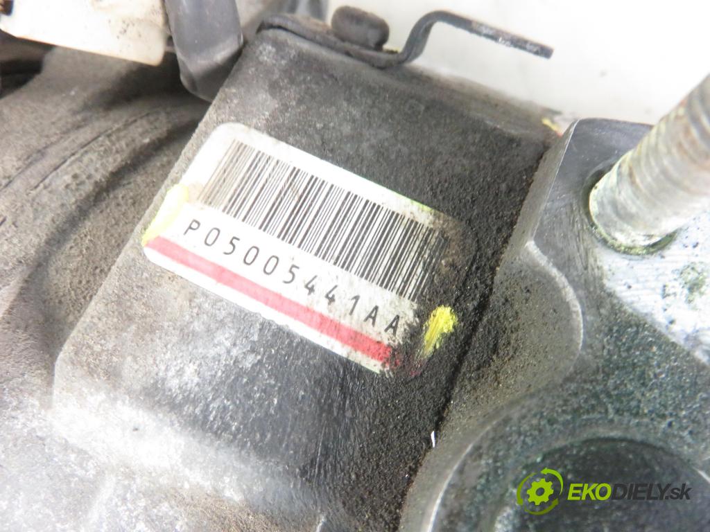 CHRYSLER VOYAGER IV (RG, RS) MINIVAN 2001 0,00 3.3 - EGA 3301,00 KOMPRESOR: klimatizace P05005441AA ; 4472203462 (Kompresory)