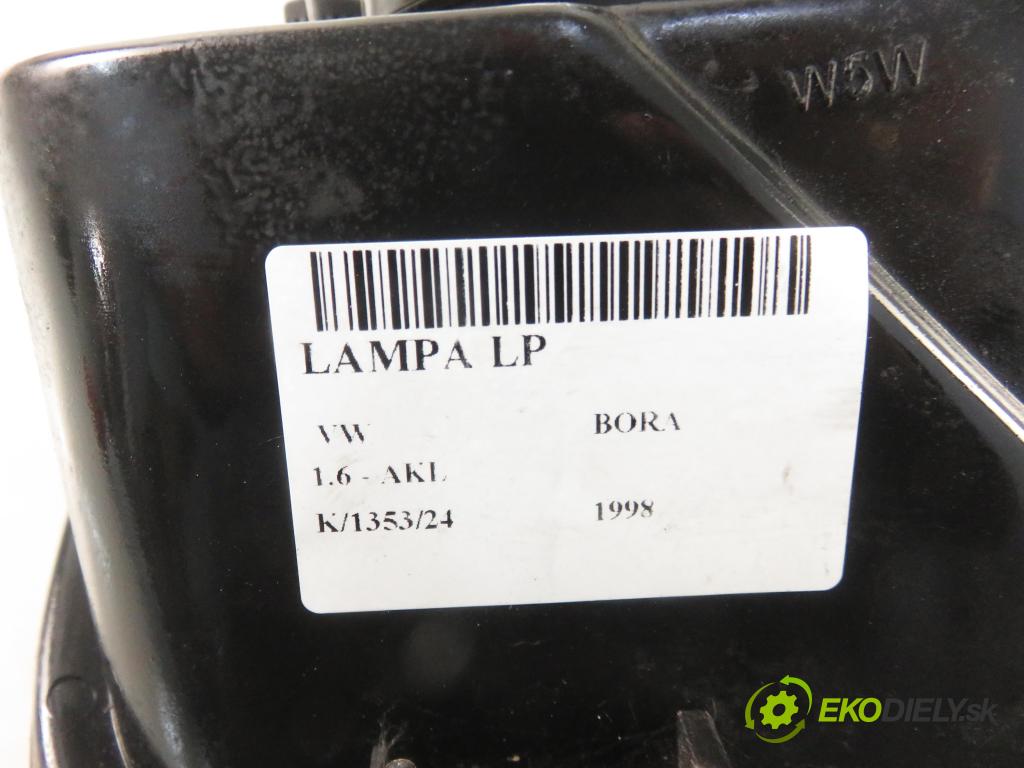 VW BORA (1J2) SEDAN 1998 74,00 1.6 - AKL 1595,00 Svetlo LP