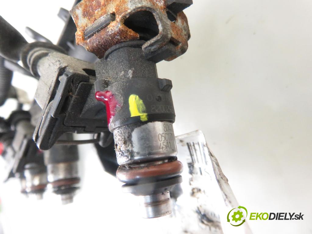 RENAULT CLIO III (BR0/1, CR0/1) HB 2006 55,00 1.2 16V 1149,00 Lišta vstrekovacia 8200286064 ; 8200292590 ; 0280158046 (Vstrekovacie lišty)