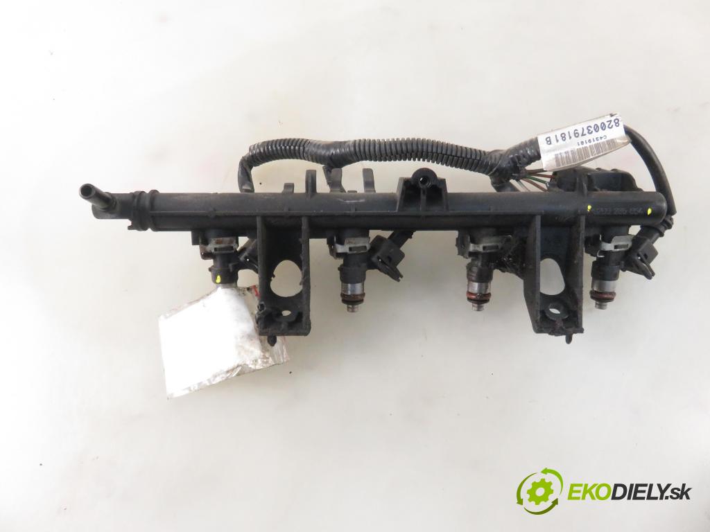 RENAULT CLIO III (BR0/1, CR0/1) HB 2006 55,00 1.2 16V 1149,00 Lišta vstrekovacia 8200286064 ; 8200292590 ; 0280158046 (Vstrekovacie lišty)