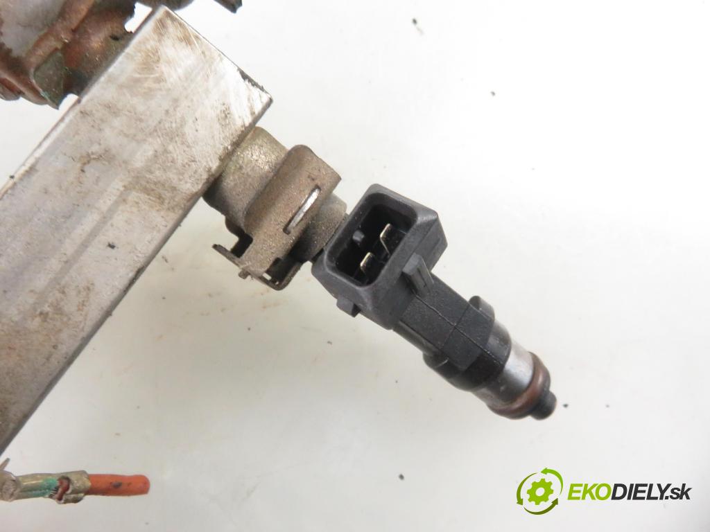 OPEL ZAFIRA TOURER C (P12) MINIVAN 2012 103,00 1.4 - A 14 NET 1364,00 Lišta vstrekovacia 55577580 ; 0280151267 ; 0280158205 (Vstrekovacie lišty)