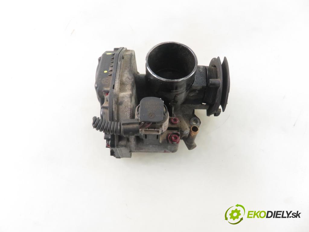 VW GOLF IV (1J1) HB 1999 55,00 1.4 16V 75 - AKQ 1390,00 Škrtiaca klapka 030133064F (Škrtiace klapky)