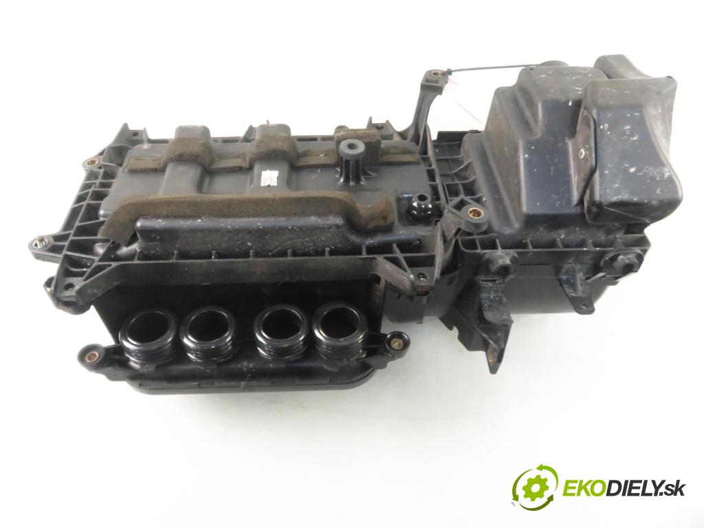 NISSAN MICRA III (K12) HB 2003 59,00 1.2 16V 80 - CG12DE 1240,00 Obal filtra vzduchu  (Obaly filtrov vzduchu)