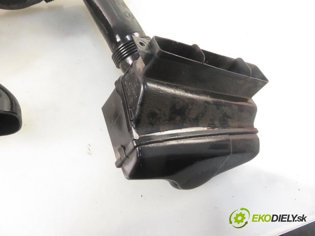 VW GOLF PLUS (5M1, 521) HB 2005 75,00 1.6 - BSF 1595,00 Obal filtra vzduchu 1F0129607 ; 1F0129620C (Obaly filtrov vzduchu)