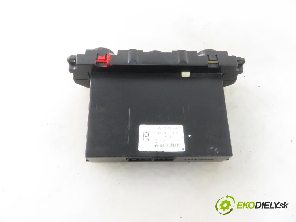 MITSUBISHI OUTLANDER I (CU_W) SUV 2007 100,00 2.0 (CU2W) - 4G63 (DOHC 16V) 1997,00 Panel kúrenia KLIMATIZACE: MR979972HA