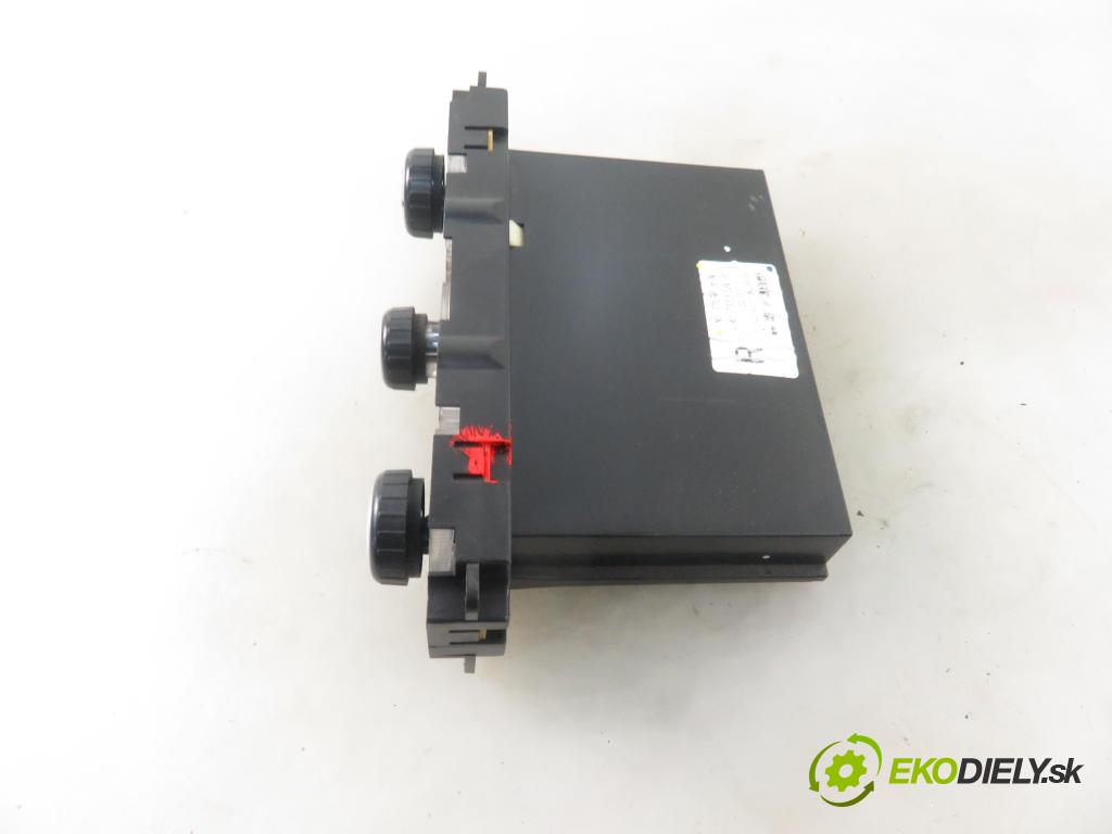 MITSUBISHI OUTLANDER I (CU_W) SUV 2007 100,00 2.0 (CU2W) - 4G63 (DOHC 16V) 1997,00 Panel kúrenia KLIMATIZACE: MR979972HA