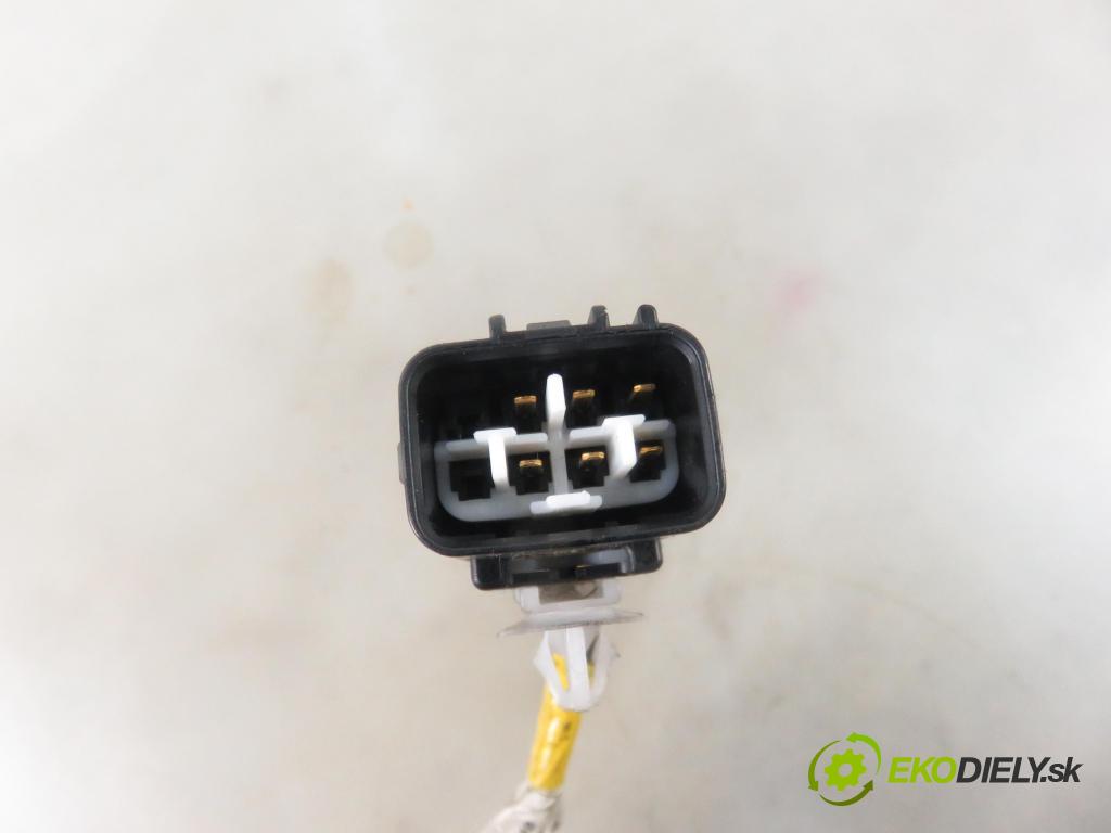 TOYOTA AVENSIS Kombi (_T25_) KOMBI 2004 85,00 2.0 D-4D 116 - 1CD-FTV 1995,00 Potenciometer plynu 8928152021 ; 1983003041 (Pedále)