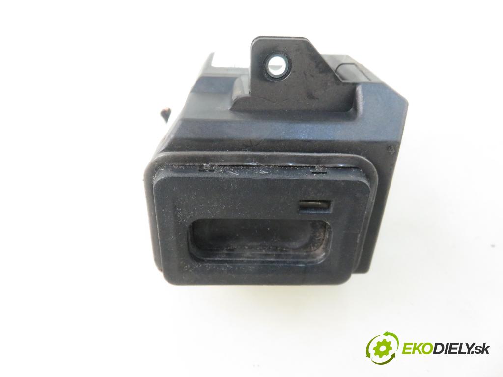 ALFA ROMEO 159 (939_) SEDAN 2007 110,00 1.9 JTDM 16V - 939 A2.000 1910,00 spinačka 1560616200 (Spínacie skrinky a kľúče)