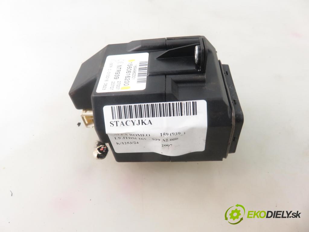 ALFA ROMEO 159 (939_) SEDAN 2007 110,00 1.9 JTDM 16V - 939 A2.000 1910,00 spinačka 1560616200 (Spínacie skrinky a kľúče)