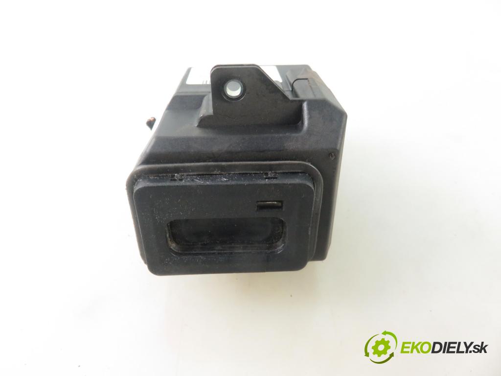 ALFA ROMEO 159 (939_) SEDAN 2007 110,00 1.9 JTDM 16V - 939 A2.000 1910,00 spinačka 1560616200 (Spínacie skrinky a kľúče)