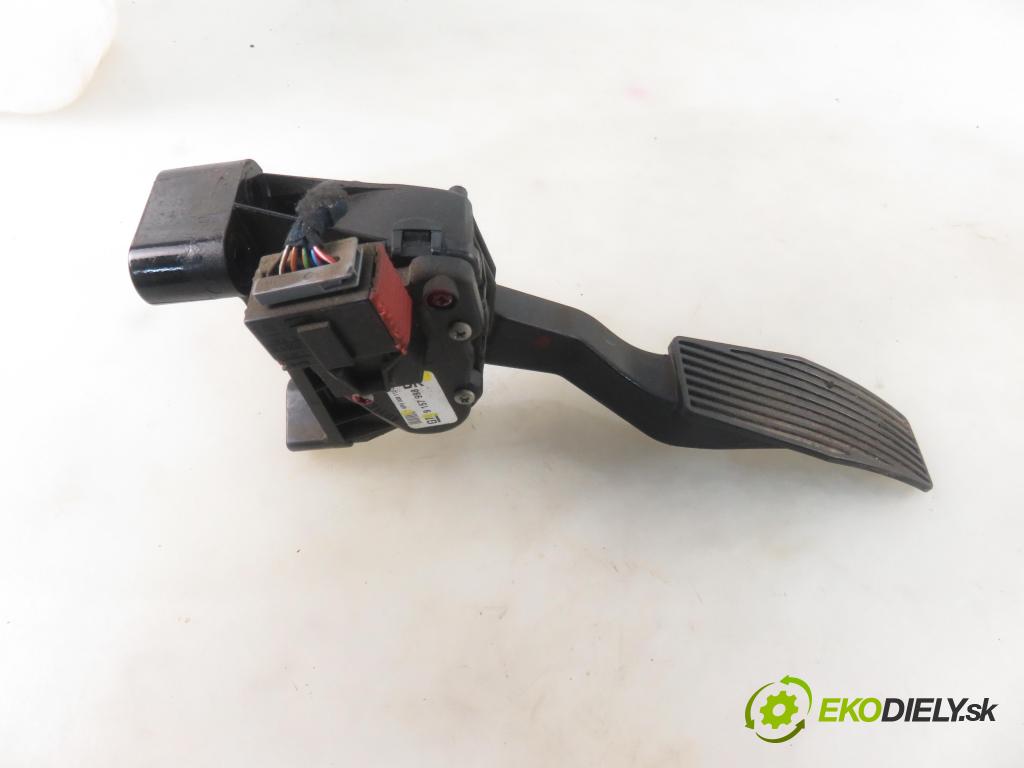 OPEL ASTRA G liftback (T98) HB 2001 92,00 1.8 16V - Z 18 XE 1796,00 Potenciometer plynu 9157998BK ; 6PV00811200 (Pedále)