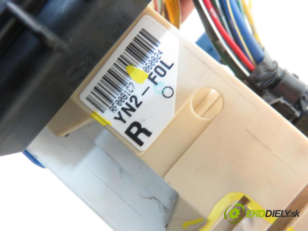 SUZUKI SWIFT III (MZ, EZ) HB 2006 68,00 1.3 92 - M13A 1328,00 MODUL BSI 3677062JB0 ; 3861084F00 ; RF00B1C7