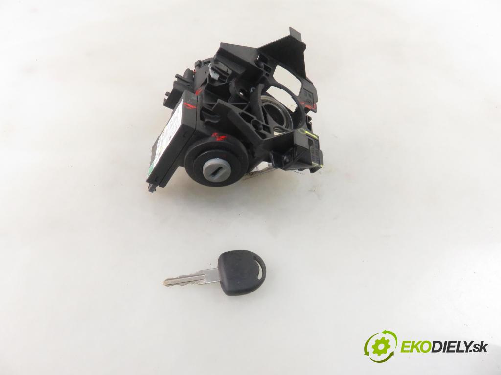 OPEL ASTRA G liftback (T98) HB 2001 92,00 1.8 16V - Z 18 XE 1796,00 spinačka 24445098 ; 90589313 ; 90589389 (Spínacie skrinky a kľúče)