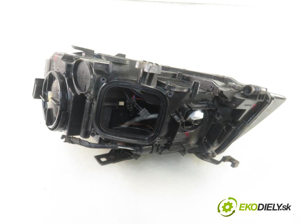 AUDI A4 (8K2, B8) SEDAN 2009 105,00 2.0 TDI - CAGA 1968,00 Svetlo PP 8K0941004C
