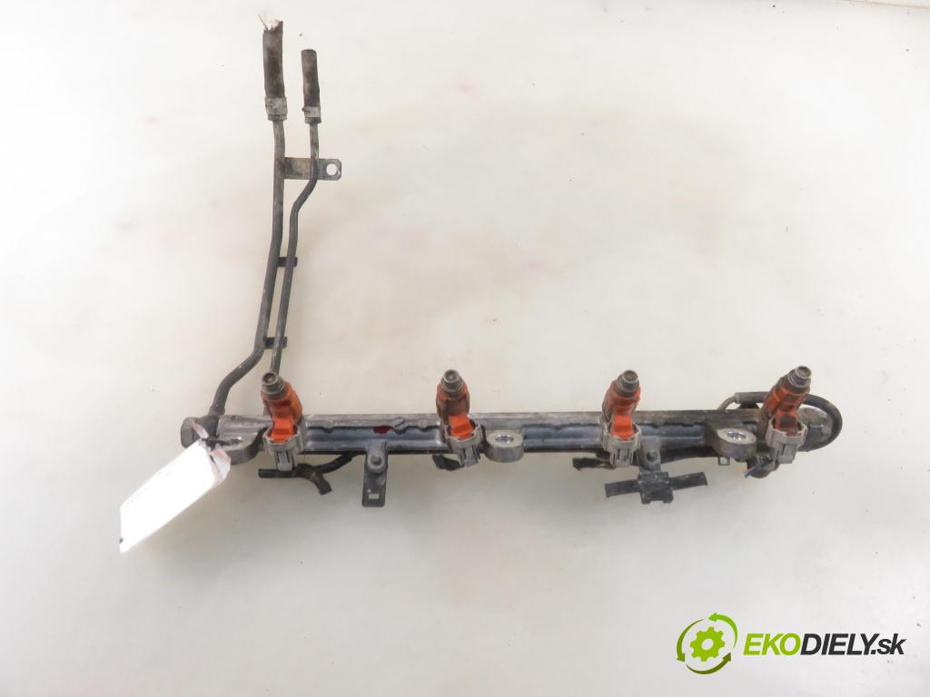 SUZUKI GRAND VITARA I (FT, HT) TERENOWY 2002 94,00 2.0 4x4 128 - J20A 1995,00 Lišta vstrekovacia INP771 (Vstrekovacie lišty)