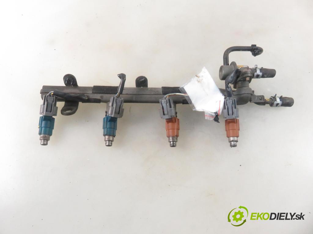 MAZDA 626 V (GF) LIFTBACK 2001 85,00 2 - FS 1991,00 Lišta vstrekovacia INP780 ; INP781 (Vstrekovacie lišty)