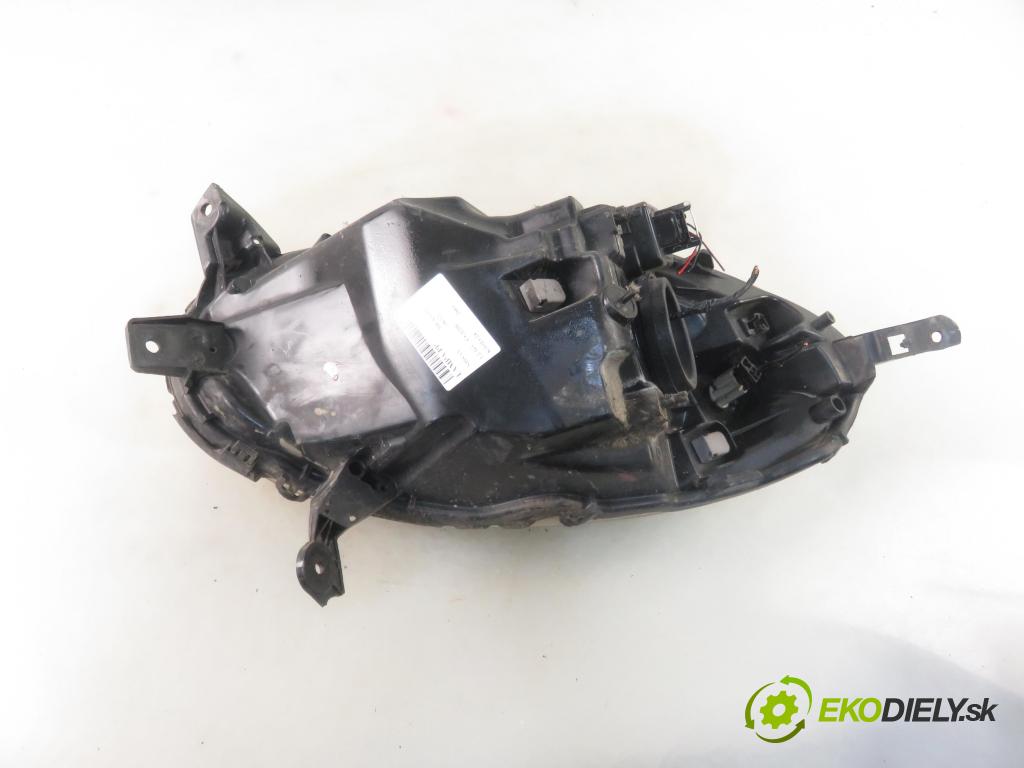 NISSAN MICRA III (K12) HB 2003 59,00 1.2 16V 80 - CG12DE 1240,00 Svetlo PP 26010AX700