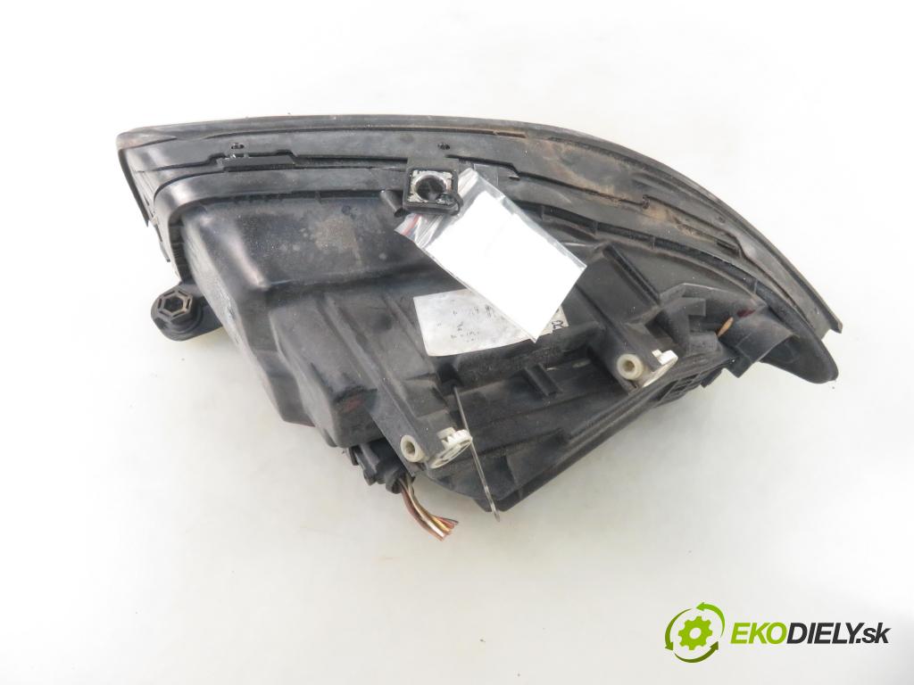 AUDI A2 (8Z0) HB 2002 55,00 1.4 TDI - AMF 1422,00 Svetlo PP