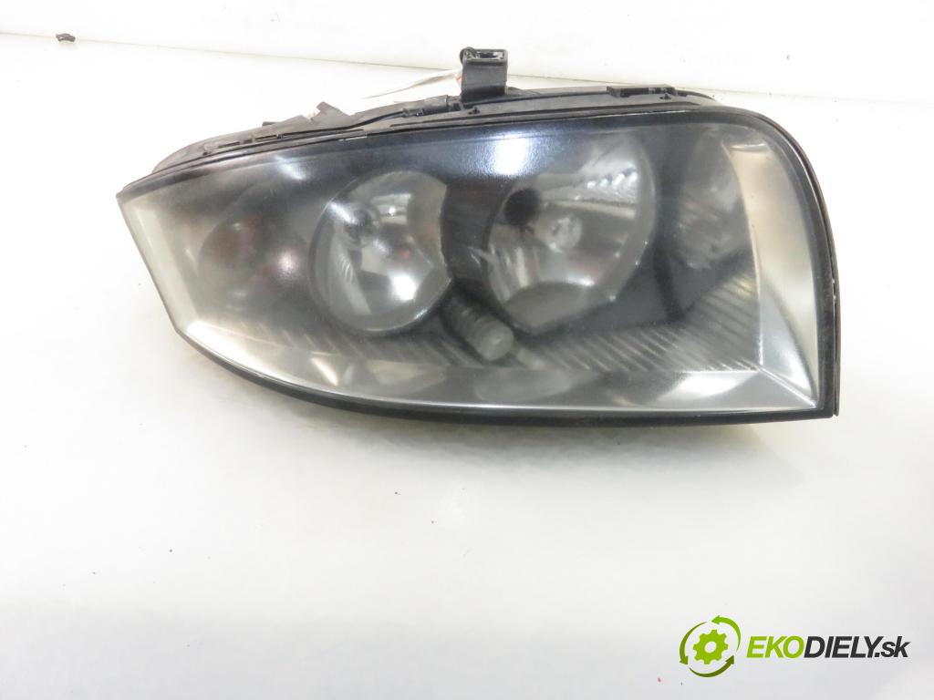 AUDI A2 (8Z0) HB 2002 55,00 1.4 TDI - AMF 1422,00 Svetlo PP
