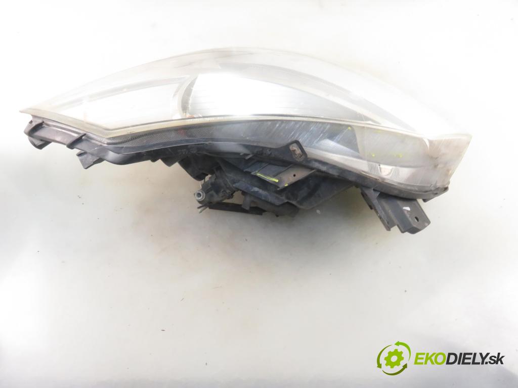 RENAULT CLIO III (BR0/1, CR0/1) HB 2006 55,00 1.2 16V 1149,00 Svetlo LP 8200459824
