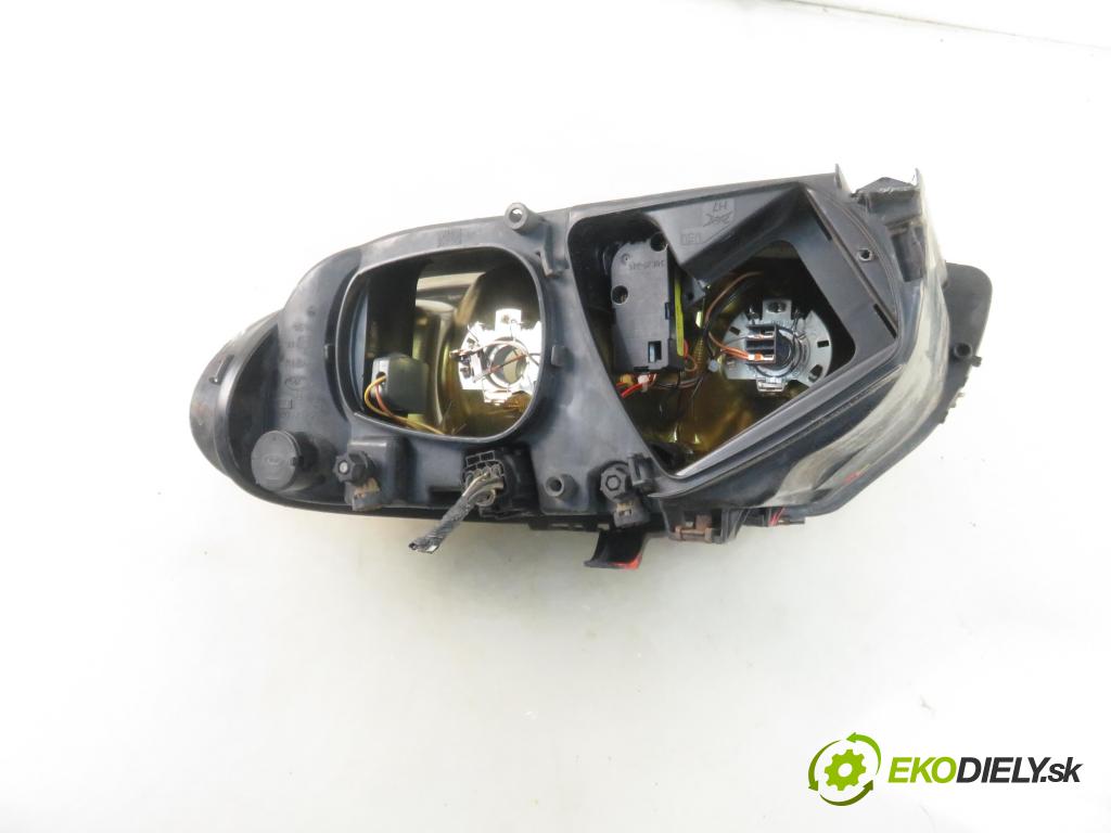 CHRYSLER VOYAGER IV (RG, RS) MINIVAN 2001 0,00 3.3 - EGA 3301,00 Svetlo PP