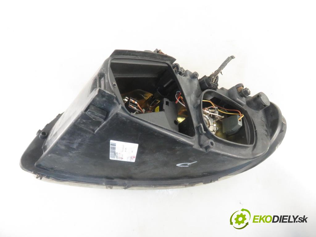 CHRYSLER VOYAGER IV (RG, RS) MINIVAN 2001 0,00 3.3 - EGA 3301,00 Svetlo PP