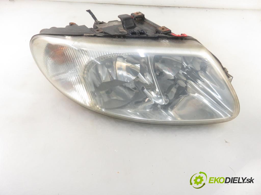CHRYSLER VOYAGER IV (RG, RS) MINIVAN 2001 0,00 3.3 - EGA 3301,00 Svetlo PP