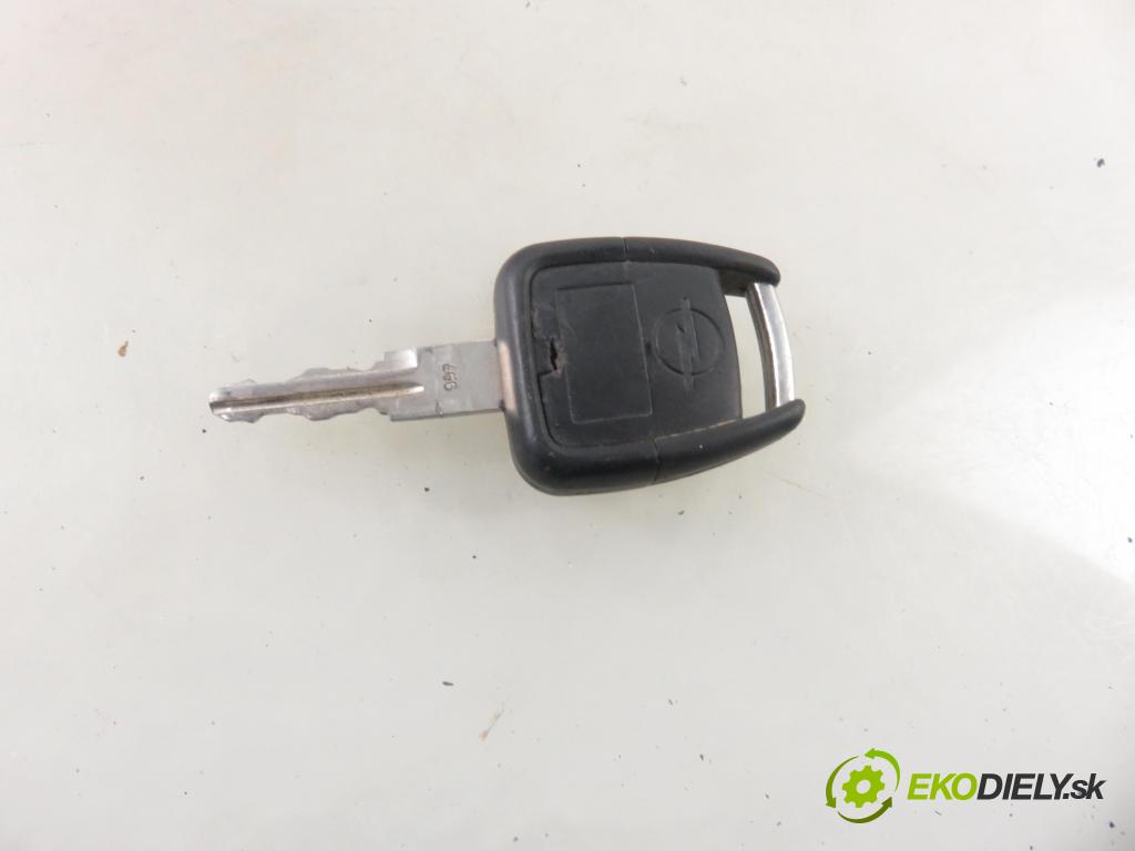 OPEL ASTRA G liftback (T98) HB 2001 55,00 1.7 DTI 16V - Y 17 DT 1686,00 spinačka 90589313 ; 90589389 ; 24445098 (Spínacie skrinky a kľúče)