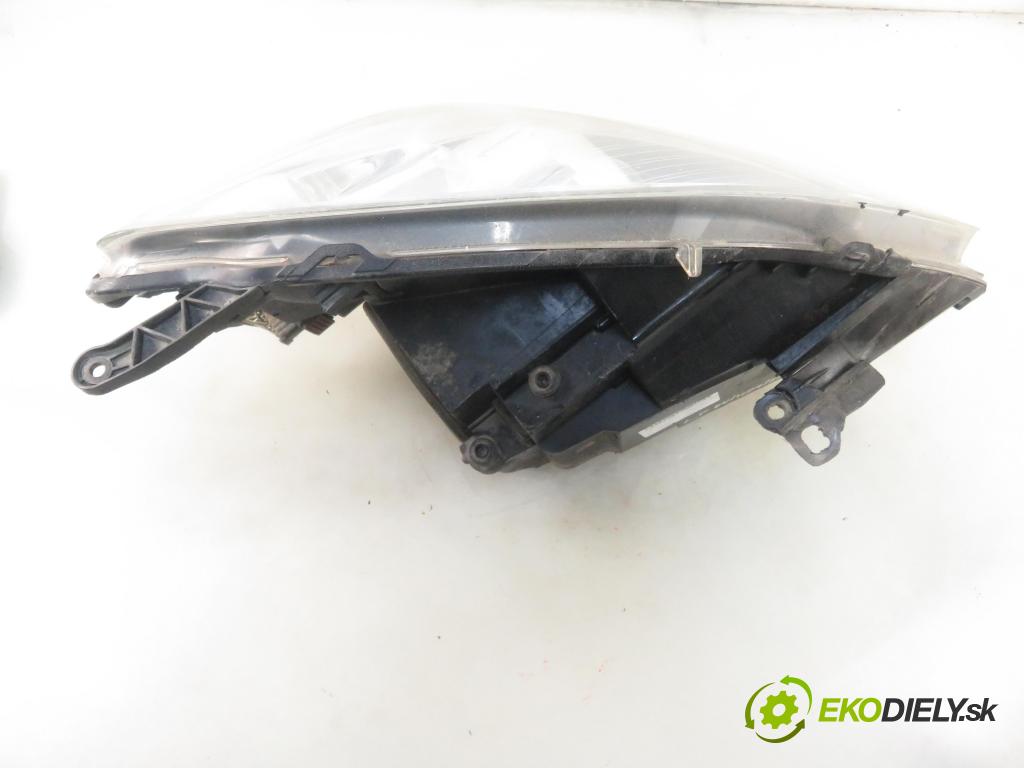 OPEL ZAFIRA B (A05) MINIVAN 2006 77,00 1.6 105 - Z 16 XEP 1598,00 Svetlo LP 13252470