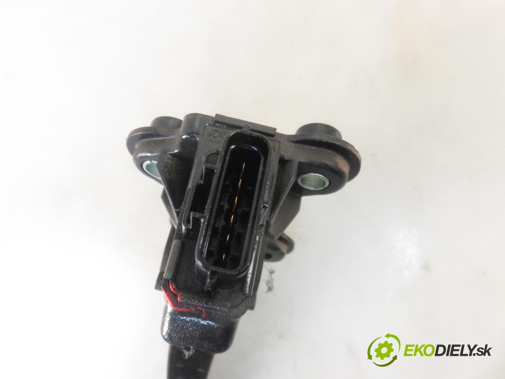 MITSUBISHI OUTLANDER II (CW_W) SUV 2007 103,00 2.0 DI-D 140 - BSY (Volkswagen Group) 1968,00 Potenciometer plynu MN101544 (Pedále)