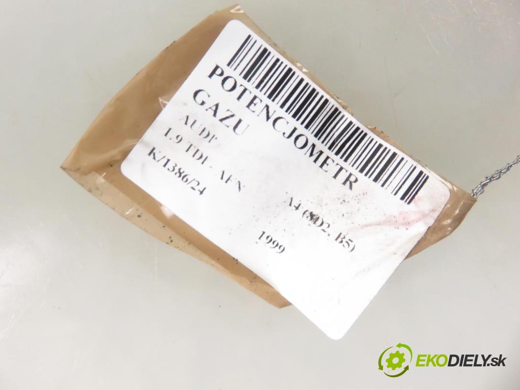 AUDI A4 (8D2, B5) SEDAN 1999 81,00 1.9 TDI 110 - AFN 1896,00 Potenciometer plynu 0281002286 ; 028907475AJ (Pedále)