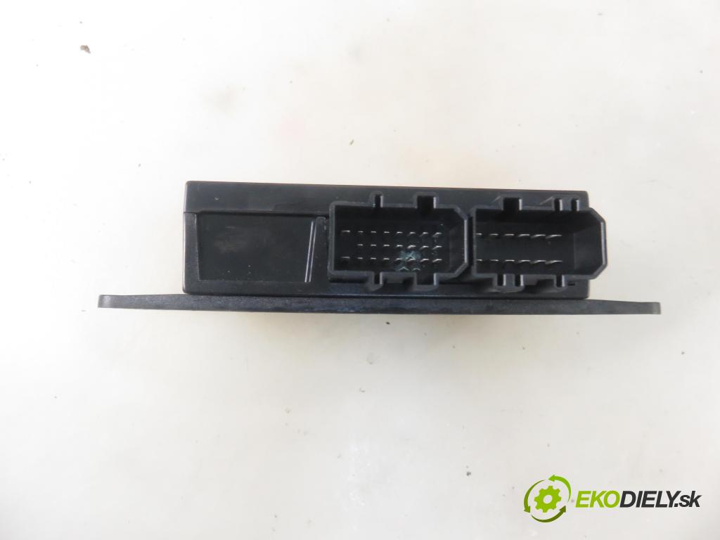 VW PASSAT B5 Variant (3B5) KOMBI 1998 81,00 1.9 TDI 110 - AFN 1896,00 MODUL komfortu 1J0959799F